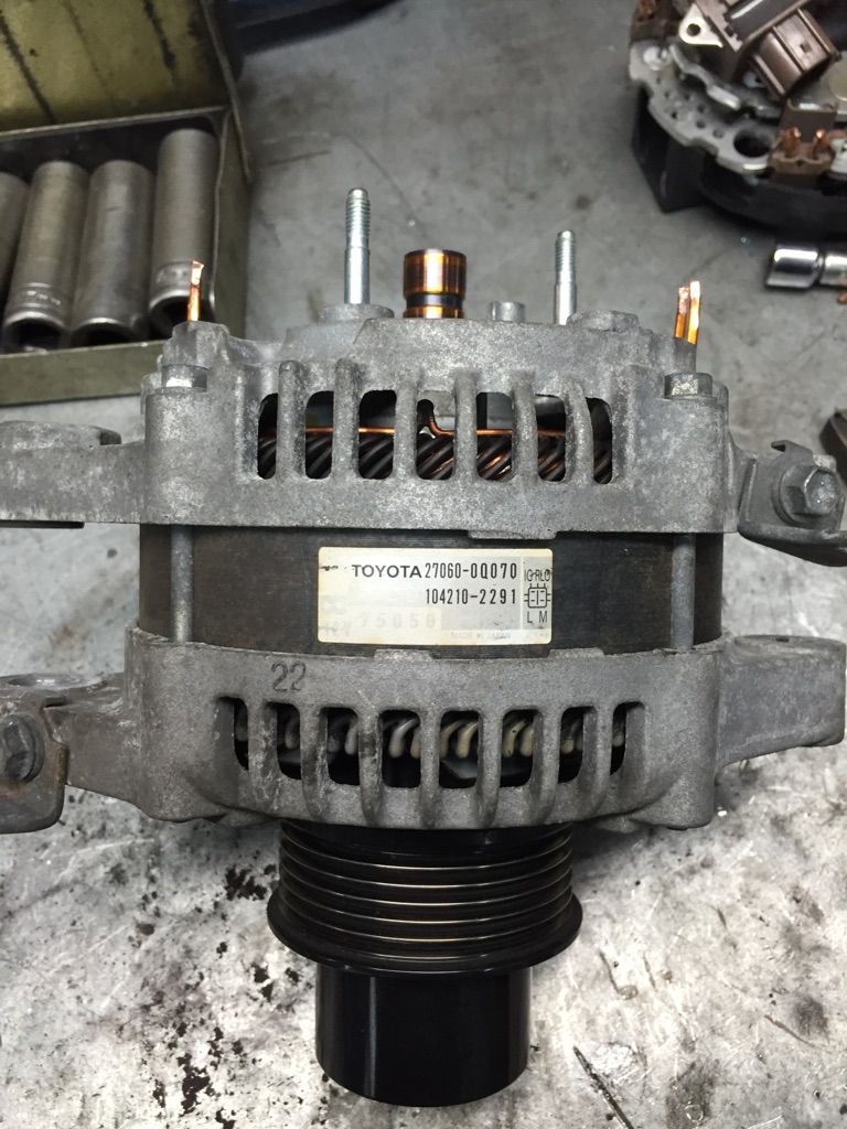 Generator styrdon