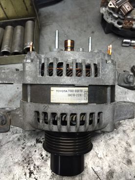 Generator styrdon
